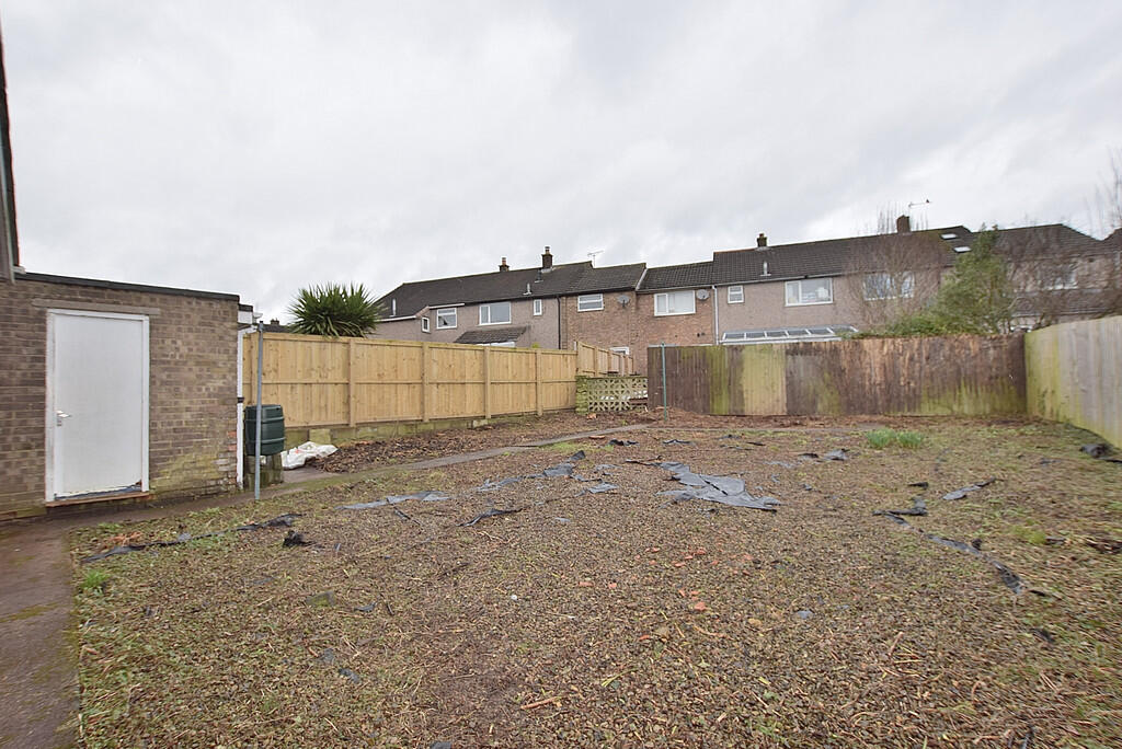 White Rose Crescent, Richmond photo 2
