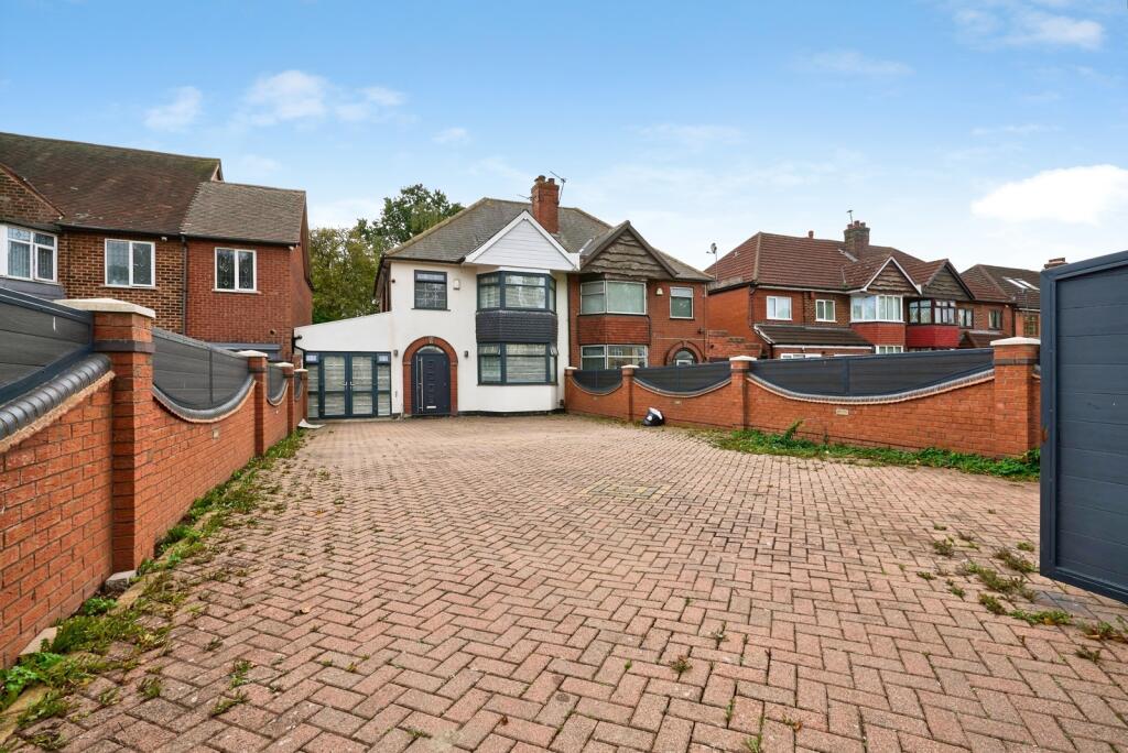 3-bed semi-detached on Broadway, WALSALL, West Midlands, WS1, £475,000