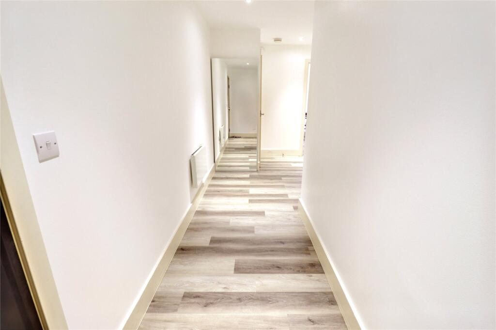 Apartment in London - View 2