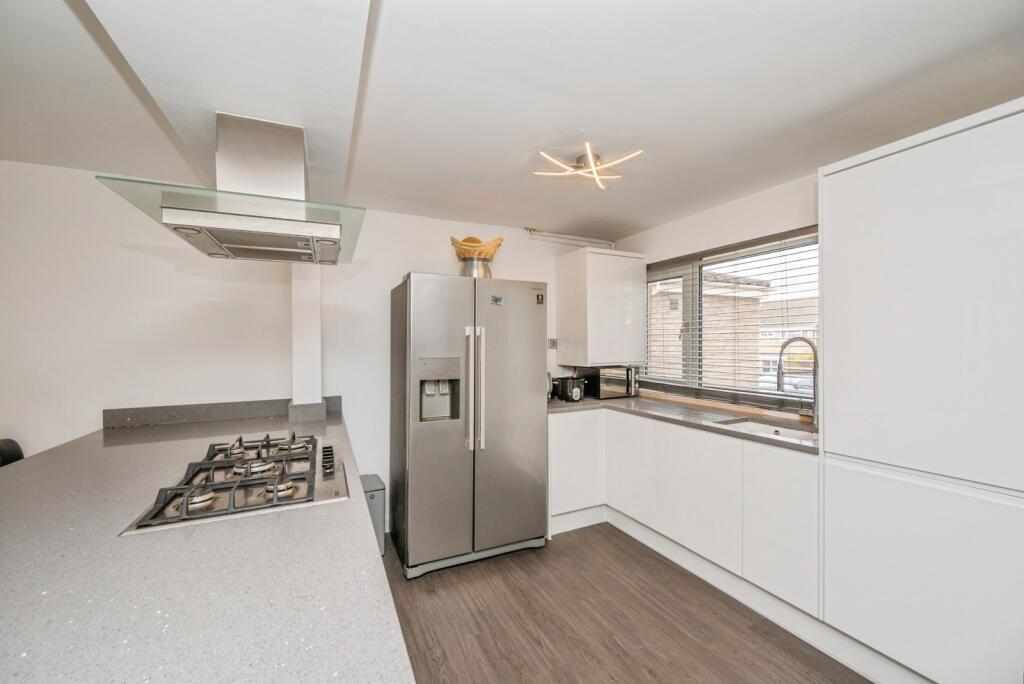 House in Tamworth, Staffordshire - More