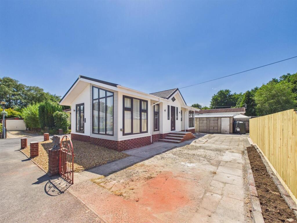 Main image of property: Estuary Park, Llangennech, Llanelli
