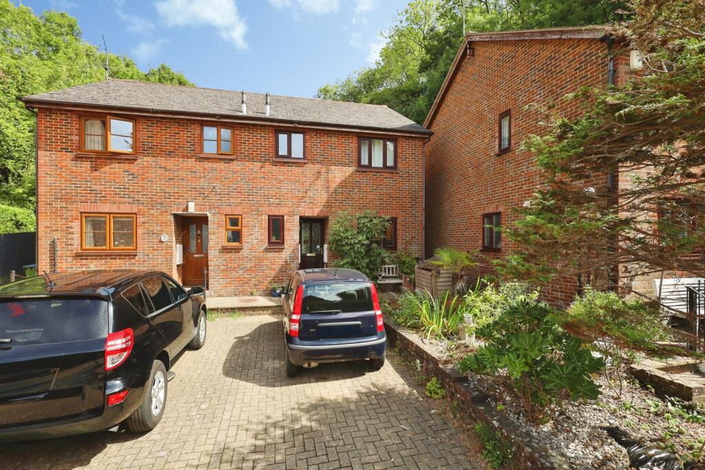 Main image of property: Wheatsheaf Gardens, Lewes, East Sussex, BN7
