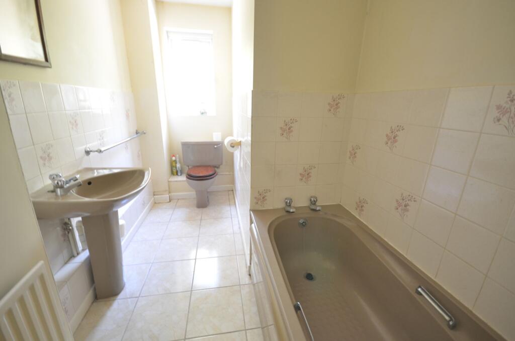 Latchwood Lane, Lower Bourne, GU10 - More