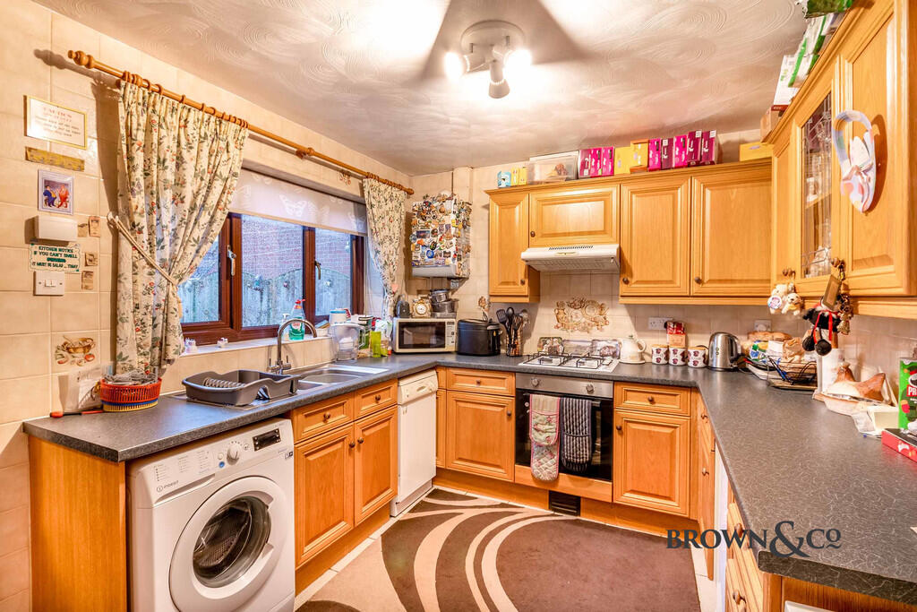 15 GROVE PARK photo 4