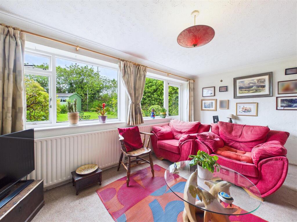 Ferrers Road, Yoxall, Burton-On-Trent photo 4