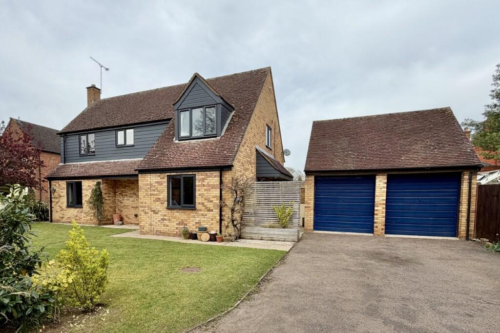 Main image of property: 4 Cranfield Way, Brampton, Cambridgeshire. PE28 4QZ
