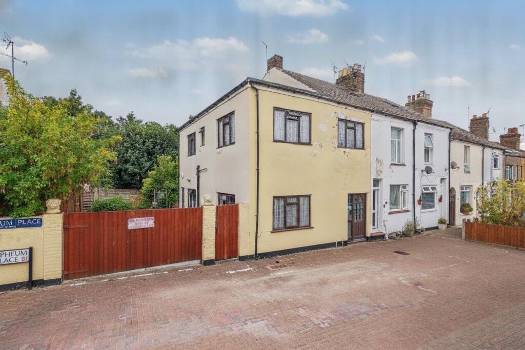 Main image of property: Laburnum Place, Sittingbourne, Kent, ME10 1AX