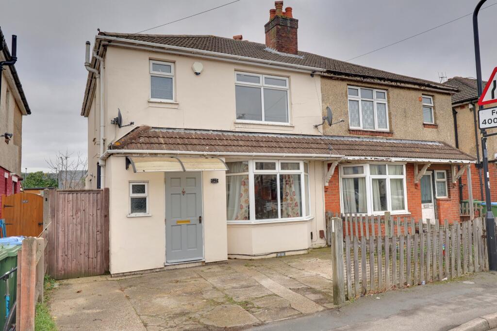 3-bed semi-detached on Southampton, £300,000