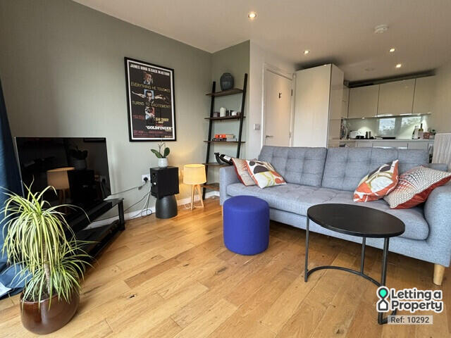 Apartment in London - View 2