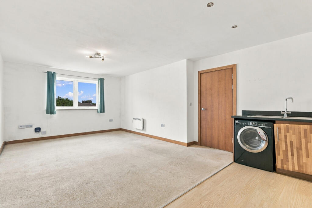 Apartment in Southend-on-Sea, Prittlewell - View 4