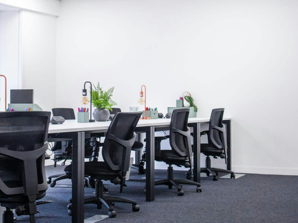 Office1_Photo_10_large.png