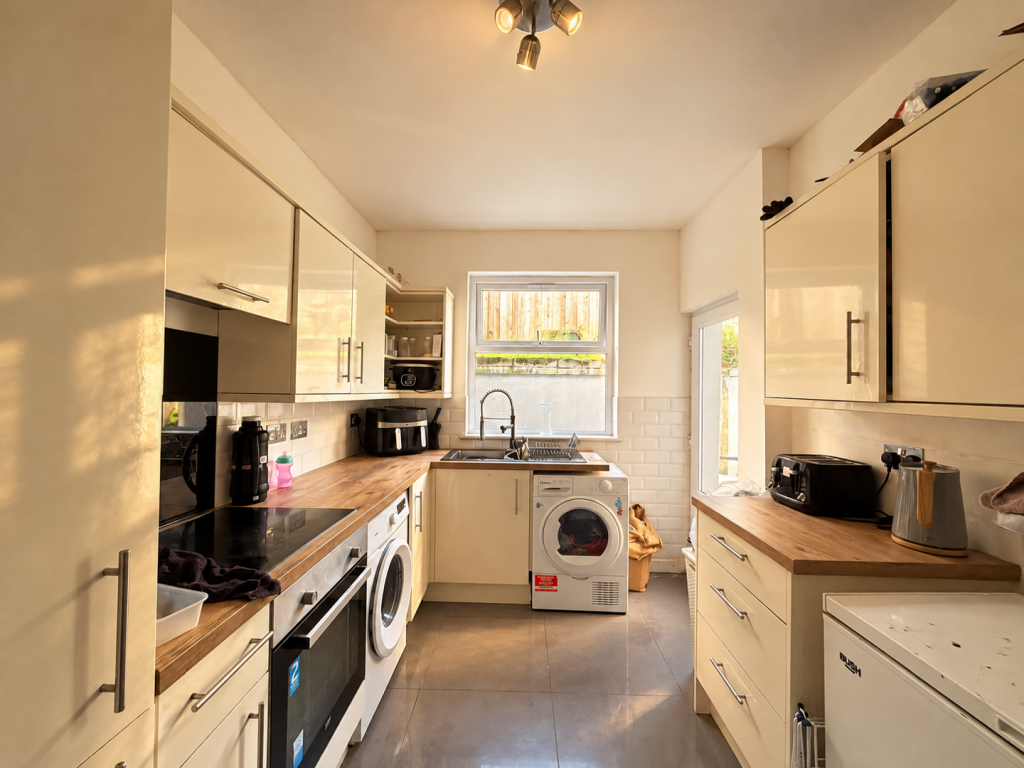 House in Cardiff, Treorchy - More