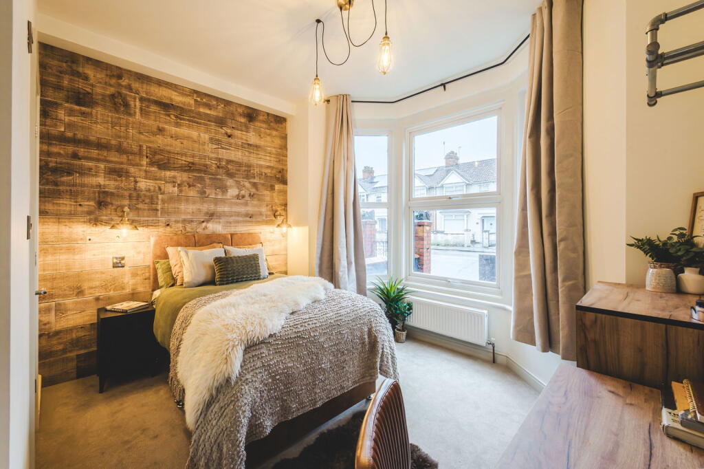 Main image of property: County Road, Swindon, SN1 2EE