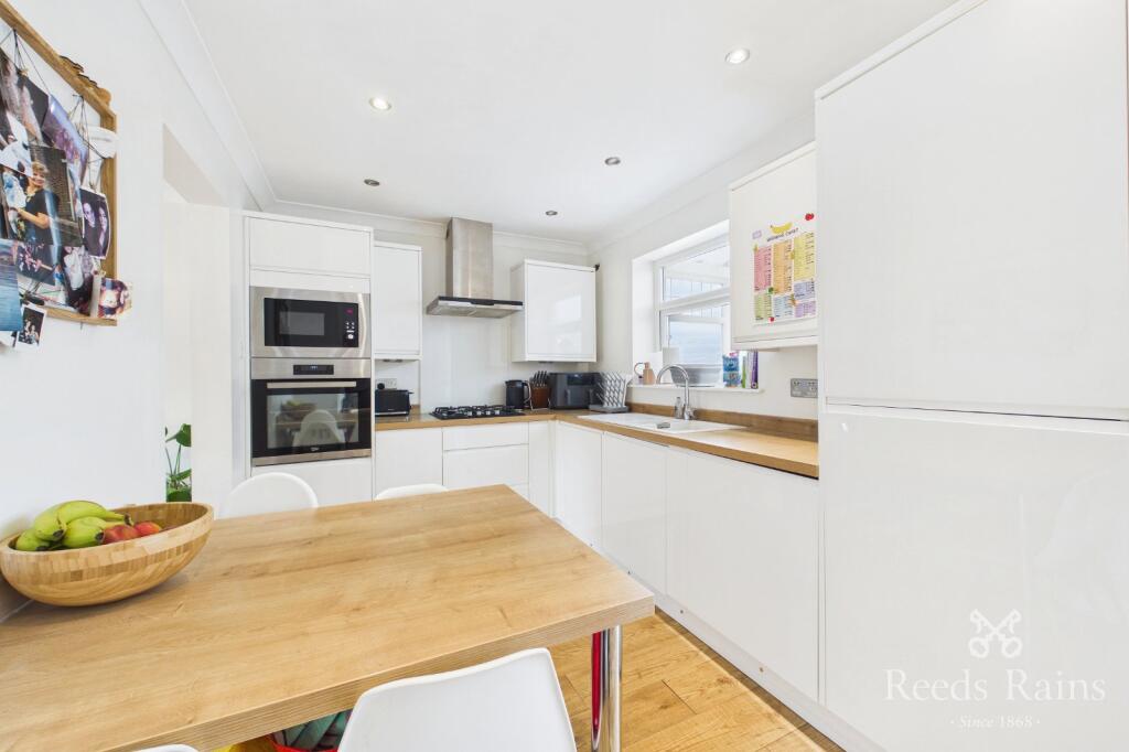 Hollin Drive, Durkar, Wakefield, WF4 photo 4