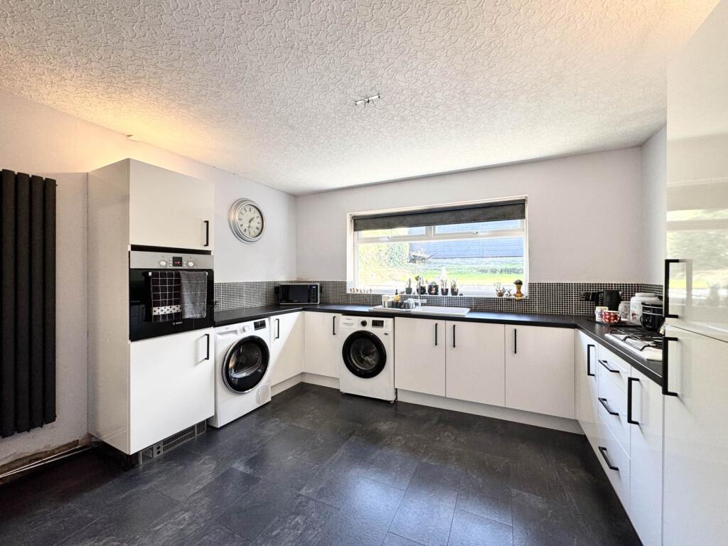 House in St Helens, Liverpool City Region - View 5