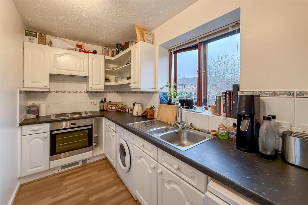 Millers Rise, St. Albans, Hertfordshire, AL1 photo 4