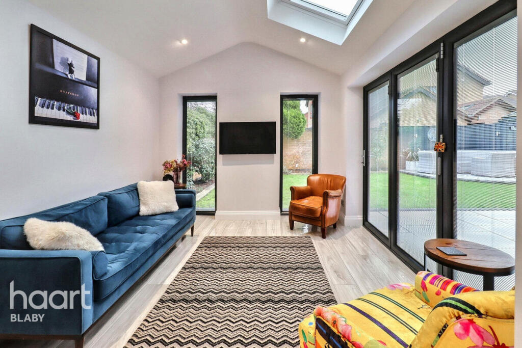 House in Leicester - View 5