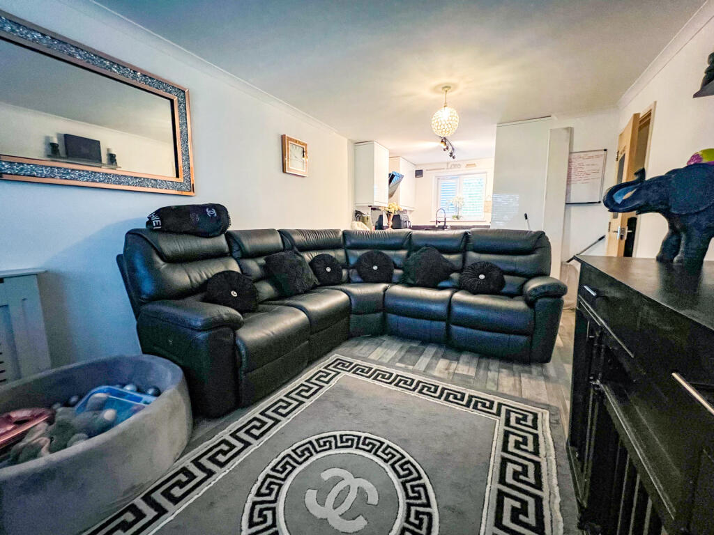 Apartment in Bristol, Horfield - View 2