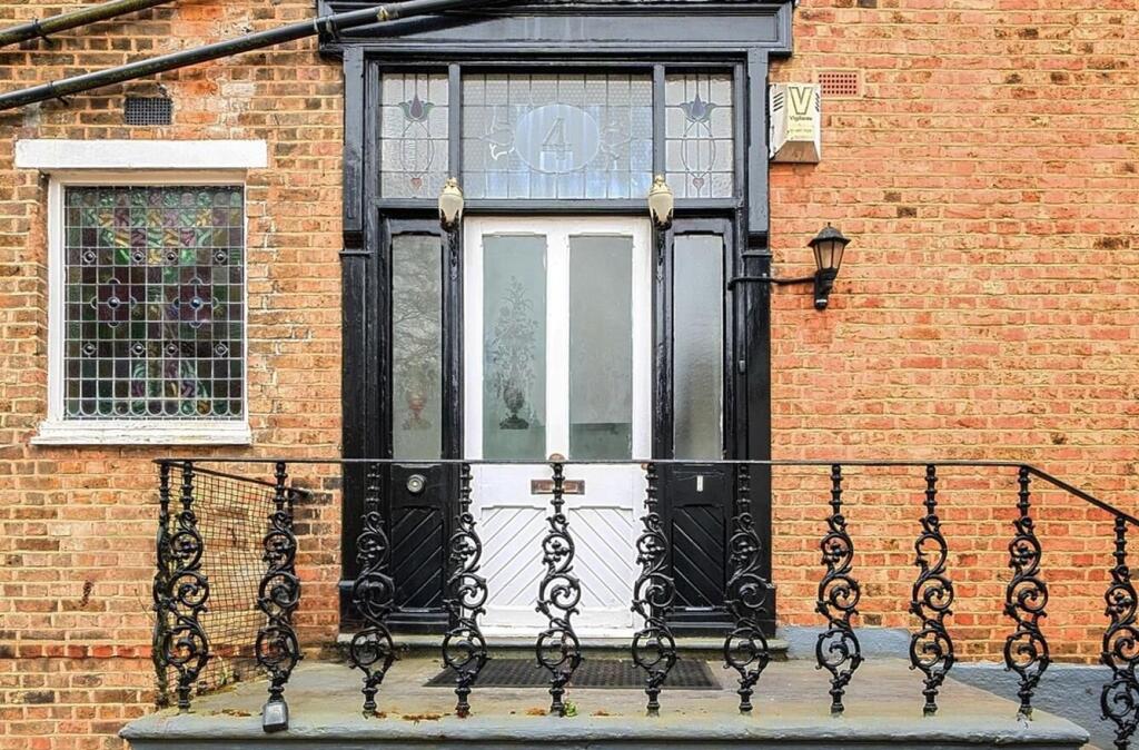 Main image of property: Lower Camden, Chislehurst, Kent, BR7