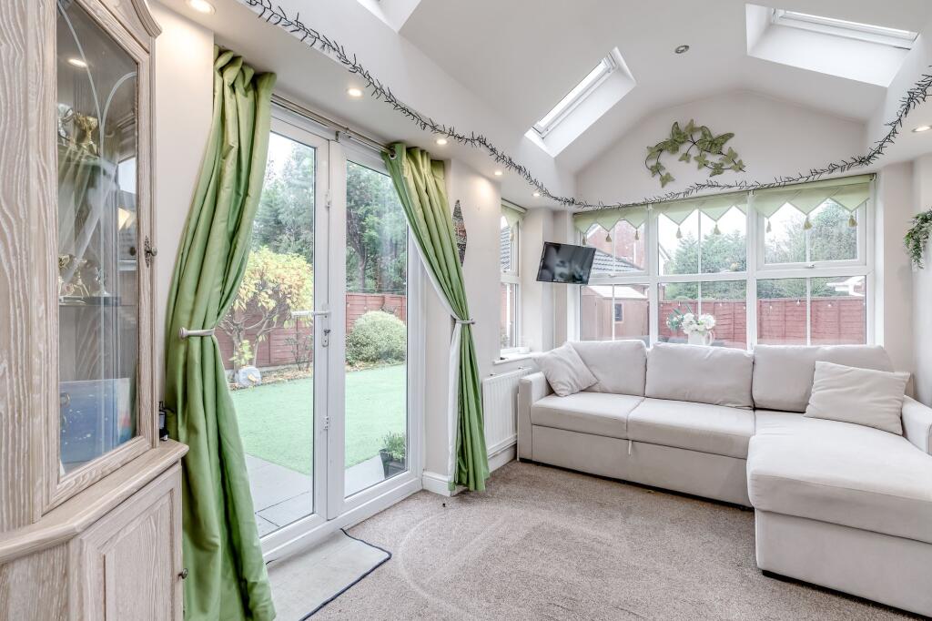 Wilsham Road, Orrell, WN5 photo 4