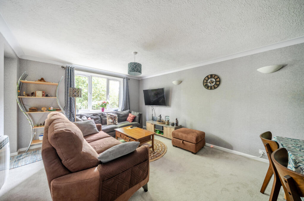 Apartment in Brighton - View 3