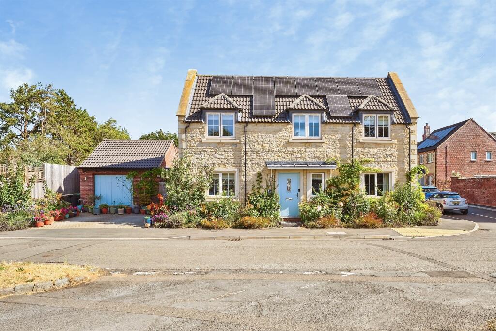 Main image of property: Chapel Street, Warmington, Peterborough