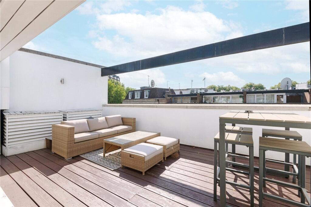 House in London - More
