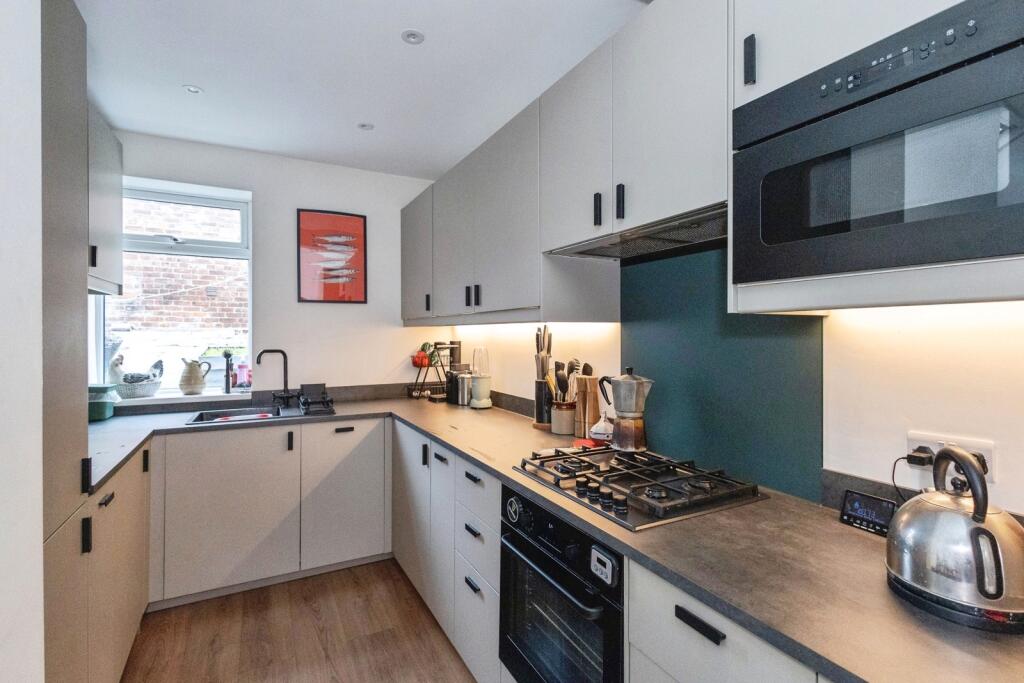 House in Manchester, Greater Manchester - View 4