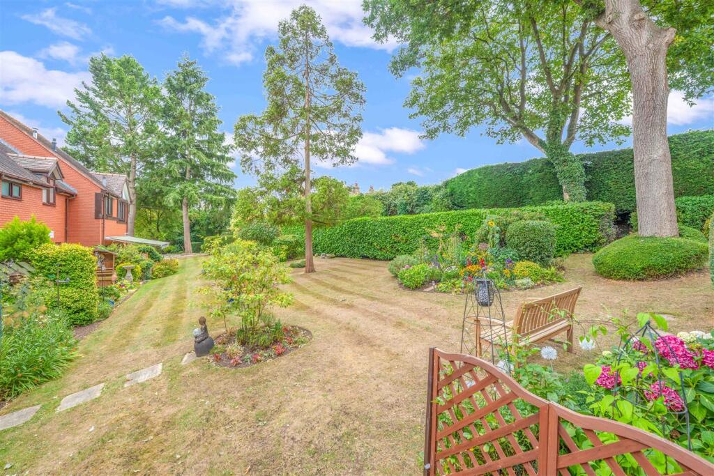 Additional image 15 of Yew Tree Gardens, Henley-In-Arden