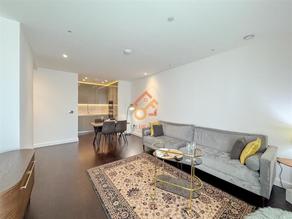 Main image of property: Haines House, 10 Charles Clowes Walk, London SW11