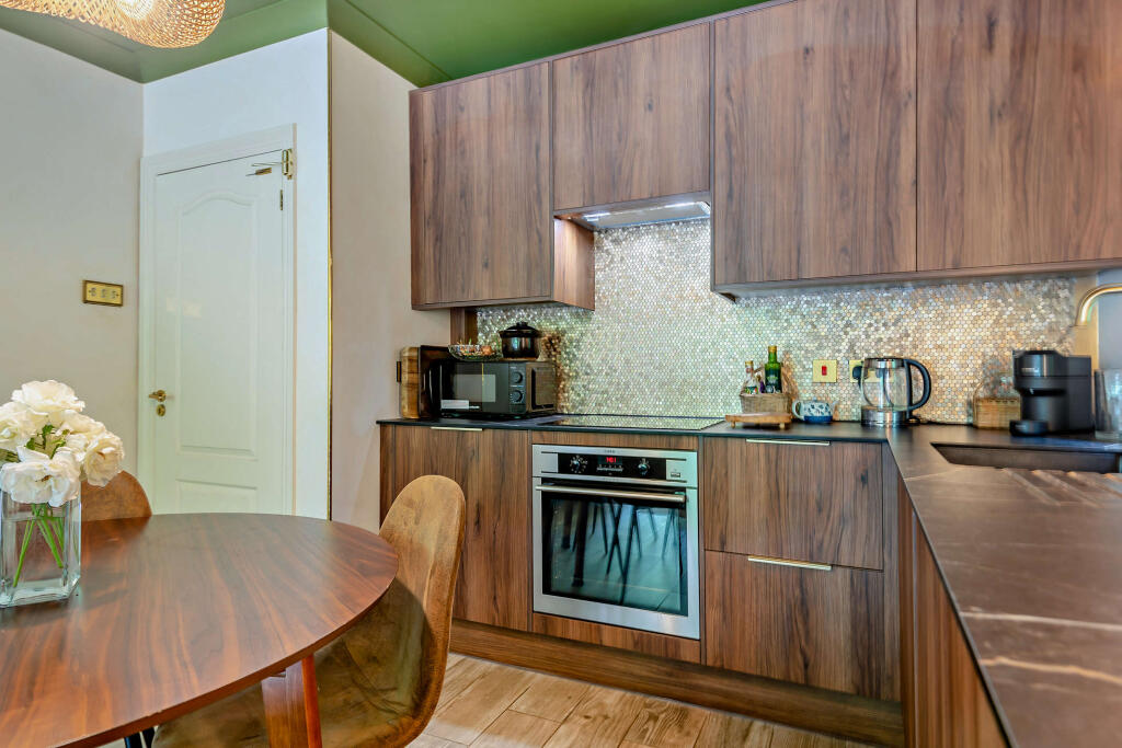 Tylney Wood, Churt Road, Churt, GU10 - View 5