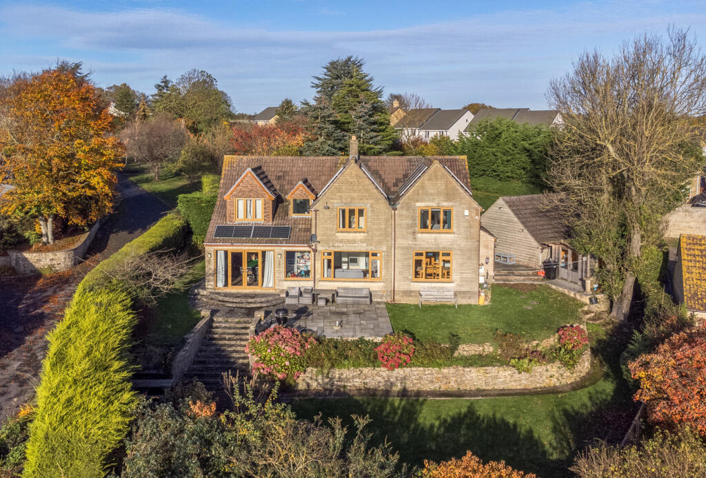 Main image of property: Bath Old Road, Radstock, Somerset, BA3