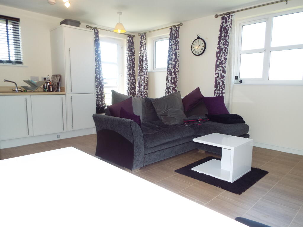 Apartment in Southampton - View 3