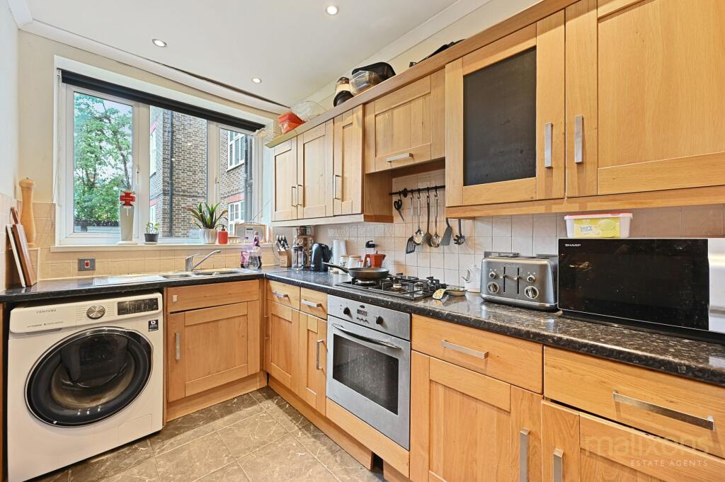 Apartment in London - View 3