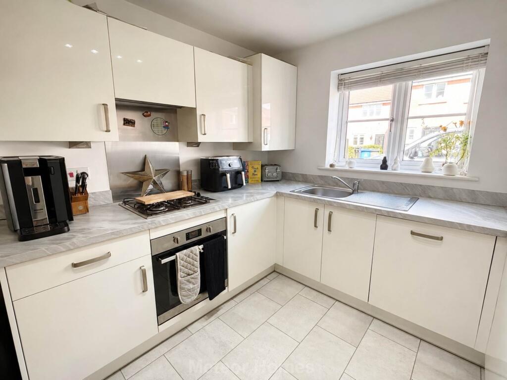 House in Grimsby, Scartho Top - View 2