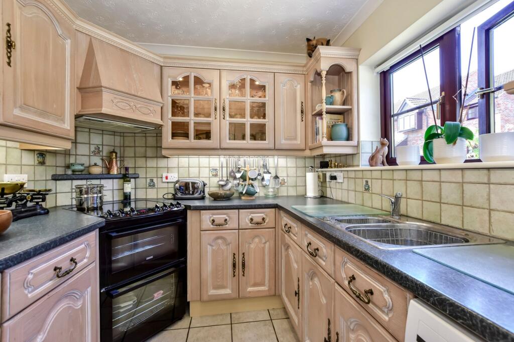 House in Watford - View 4