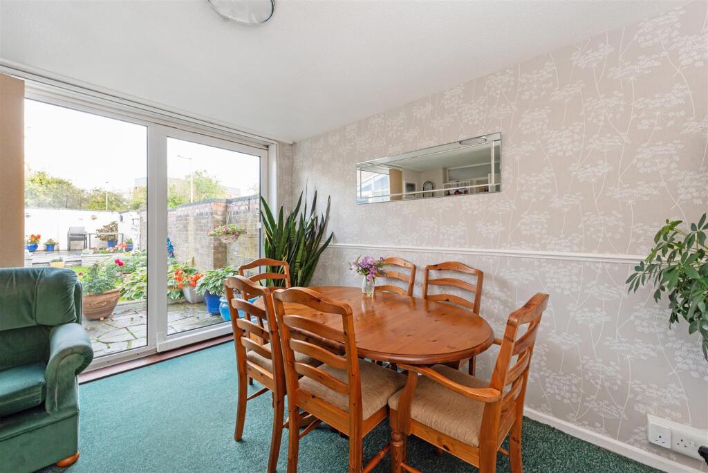 House in Test Valley, Andover - View 5