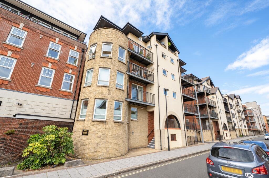 Main image of property: Lower Canal Walk, Southampton, Hampshire, SO14