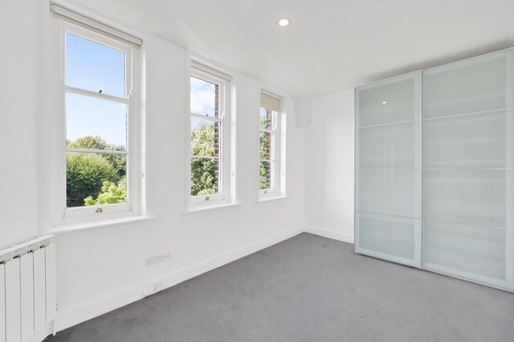 Apartment in London - View 4