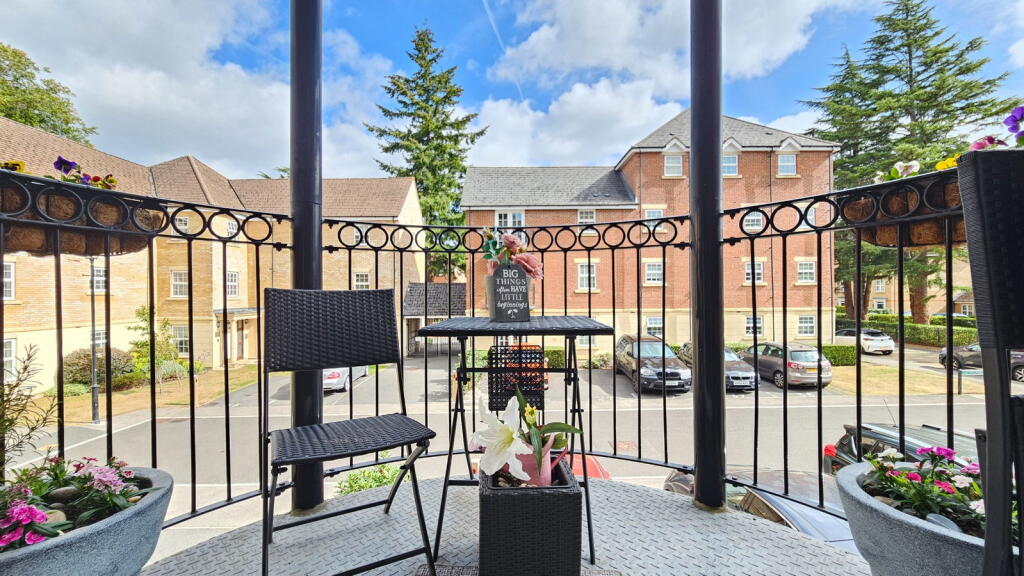 Apartment in Newbury, Speenhamland - View 4