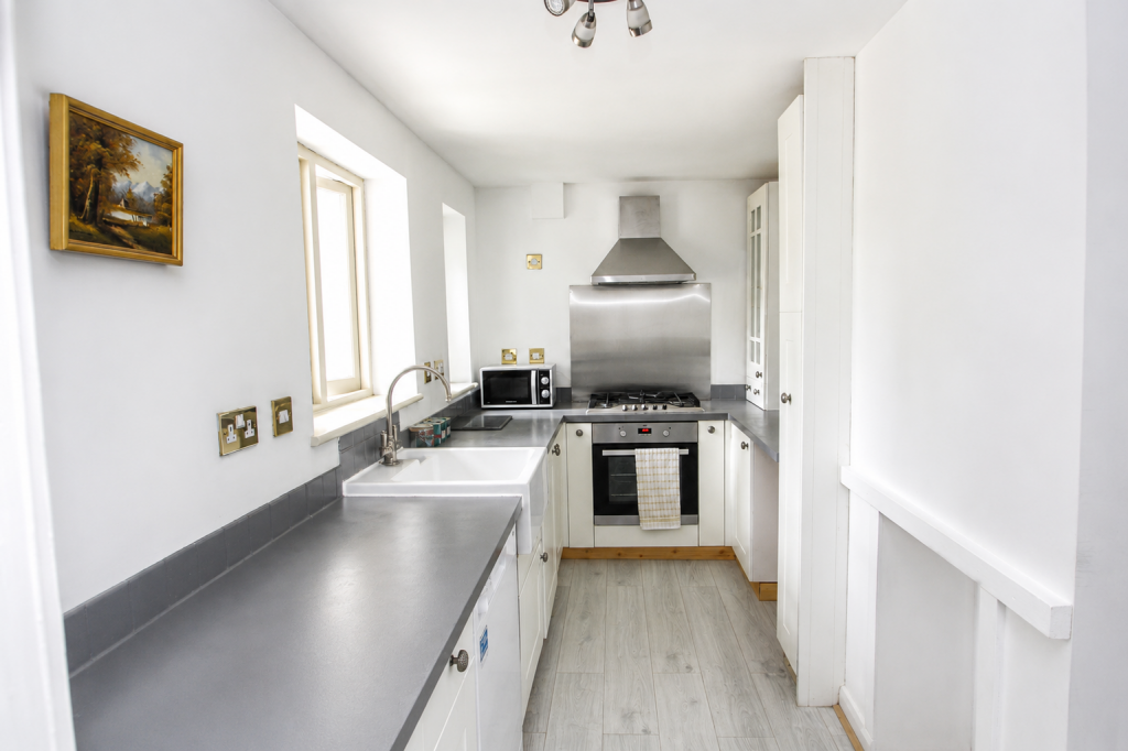 House in Guildford - View 4