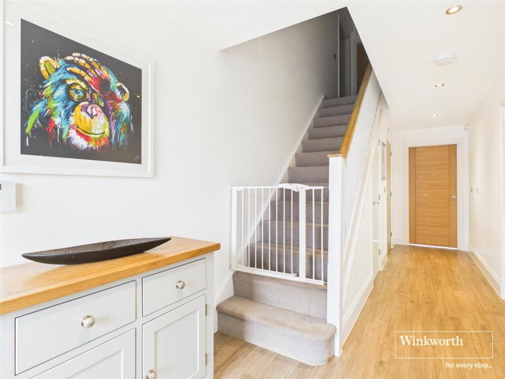Stoneham Park, Tilehurst, Reading, Berkshire, RG31 - View 2