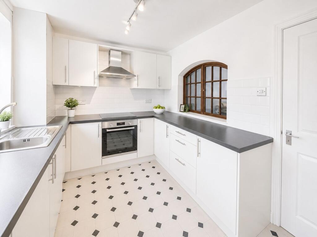 House in Bradford, Silsden - View 2