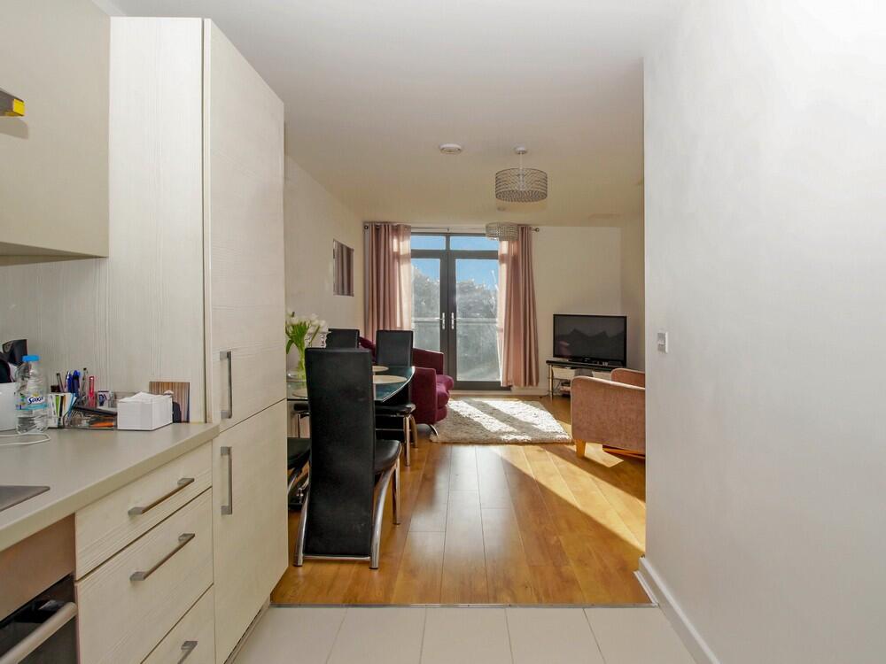 Apartment in London - View 4