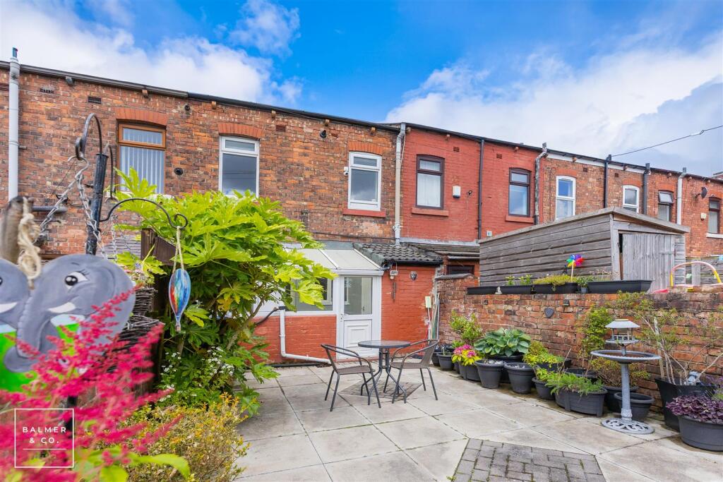 Corner Lane, Leigh, WN7 photo 4