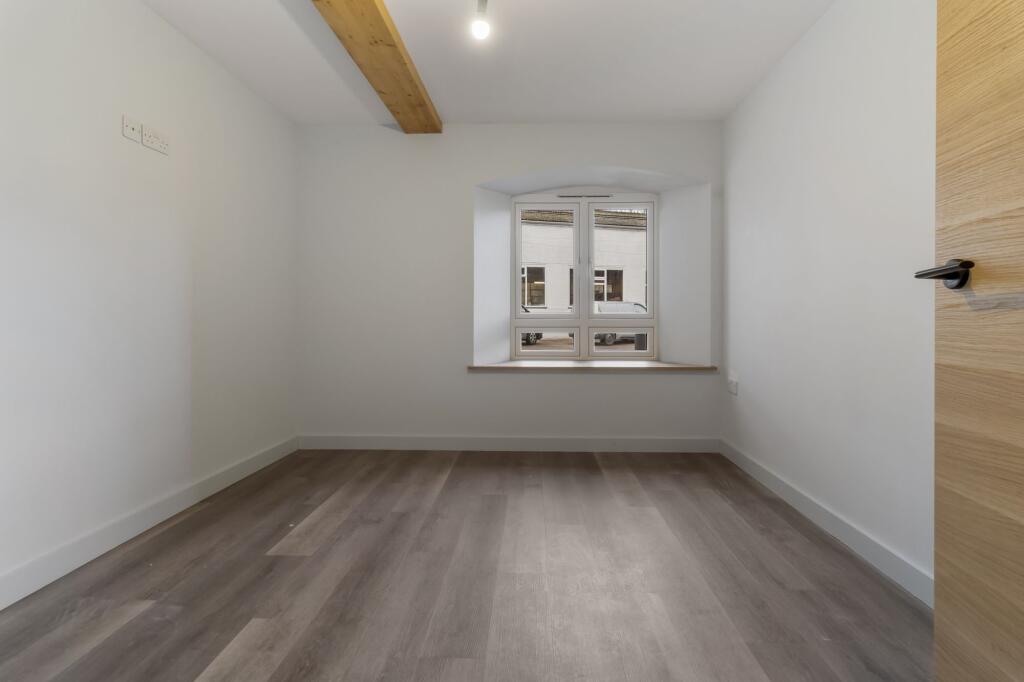 Apartment in Worcester - More