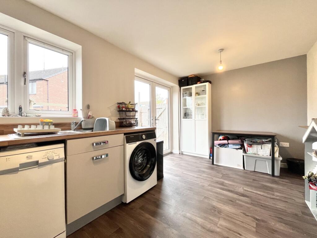 House in Wolverhampton, Low Hill - View 4