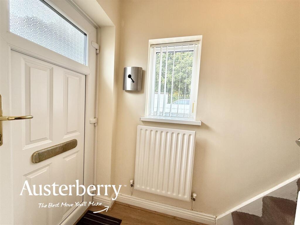 House in Stoke-on-Trent, Smallthorne - More