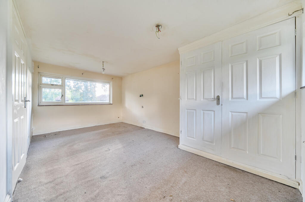 House in Crawley, Worth - View 5