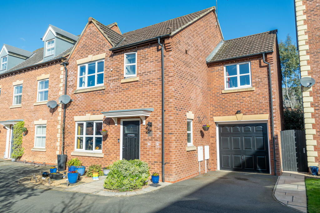 Main image of property: Vislok Close, Market Harborough, LE16 9GE